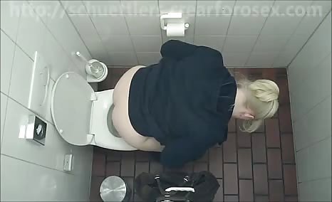 Blonde teen caught pooping in public bathroom